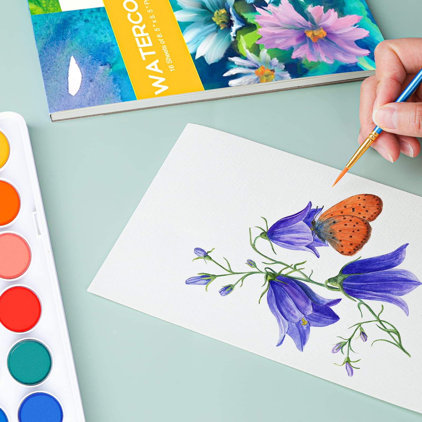 AROIC watercolor kit suitable for beginners and hobby artists.