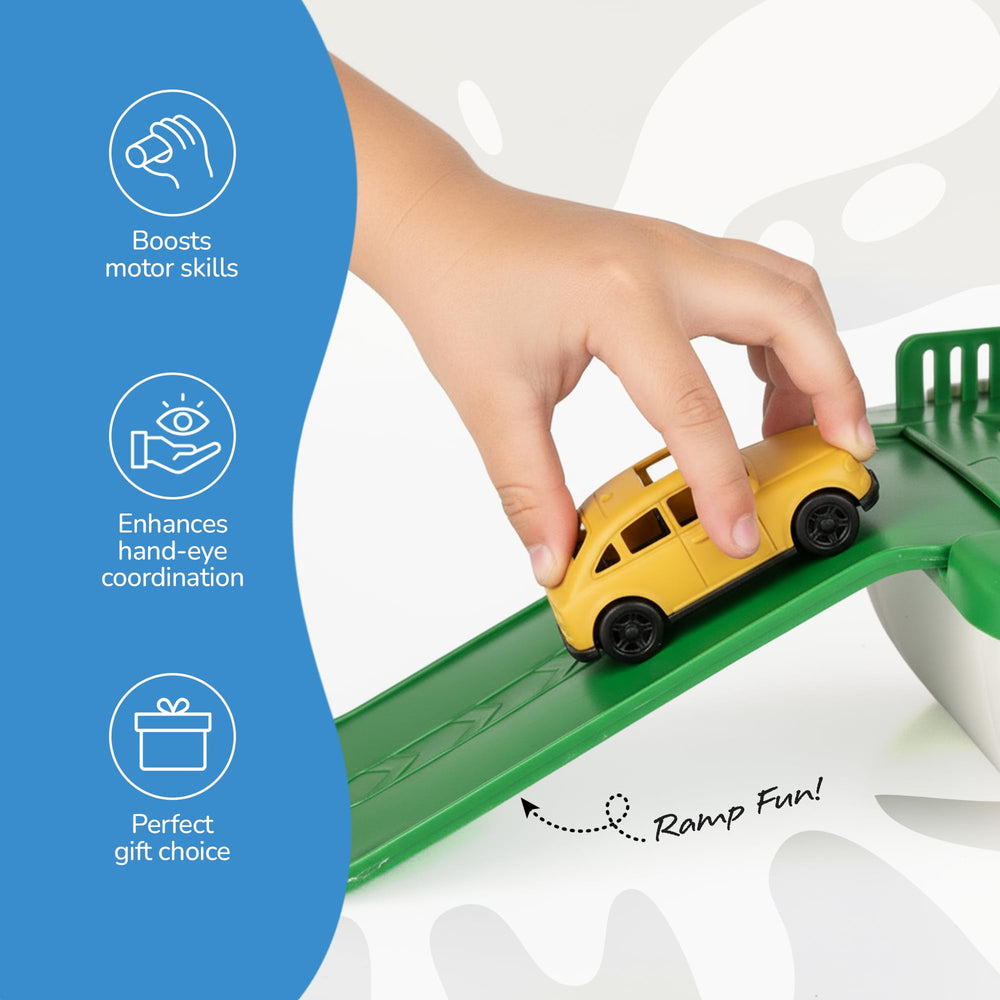 ArtCreativity bath toy with lights and sounds enhances bath play.