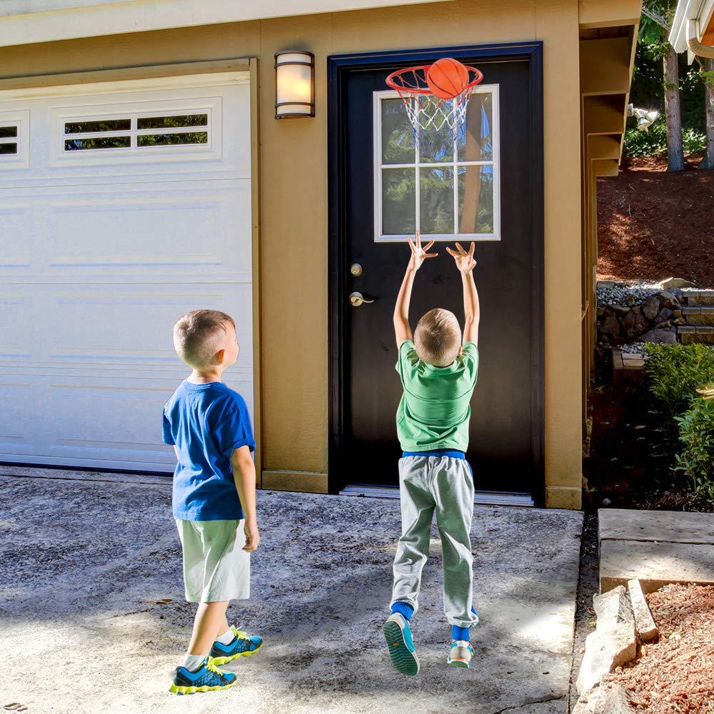 ArtCreativity basketball game makes a ready-made gift for kids and adults