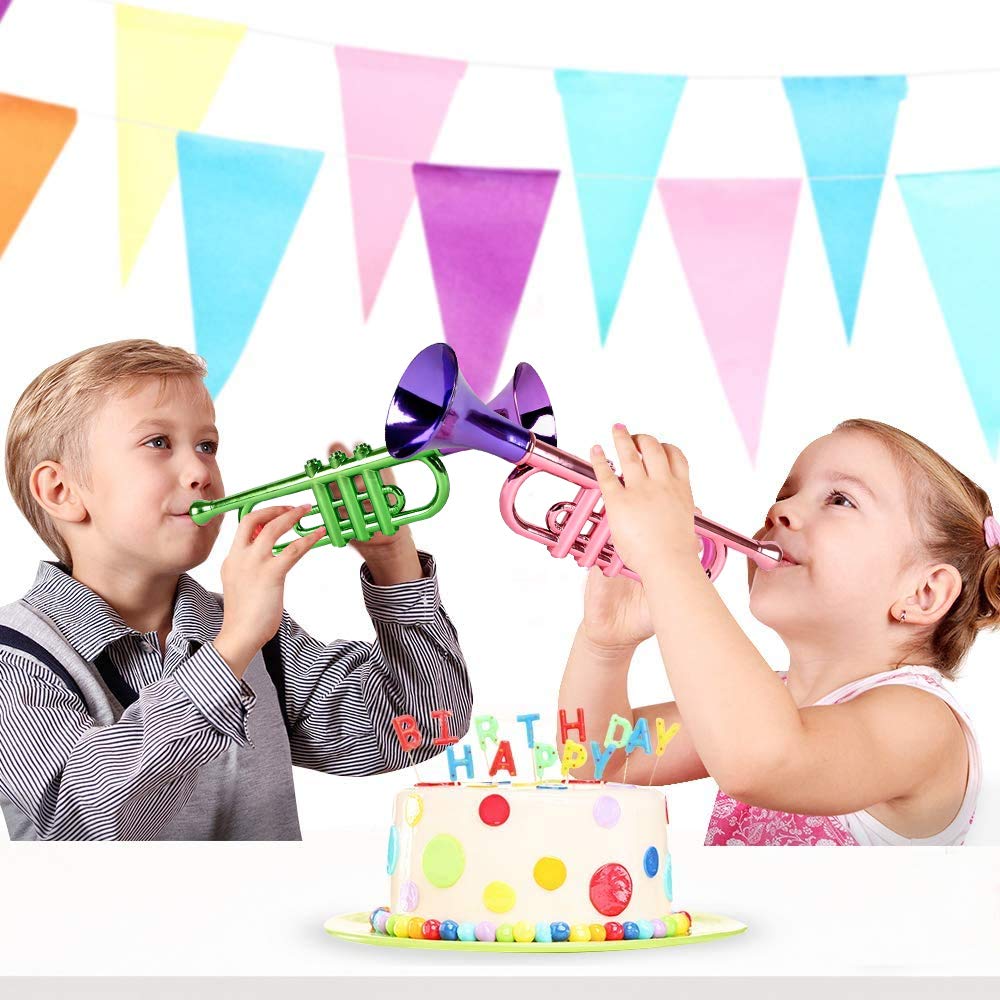 ArtCreativity safe plastic trumpets for parties and easy play.