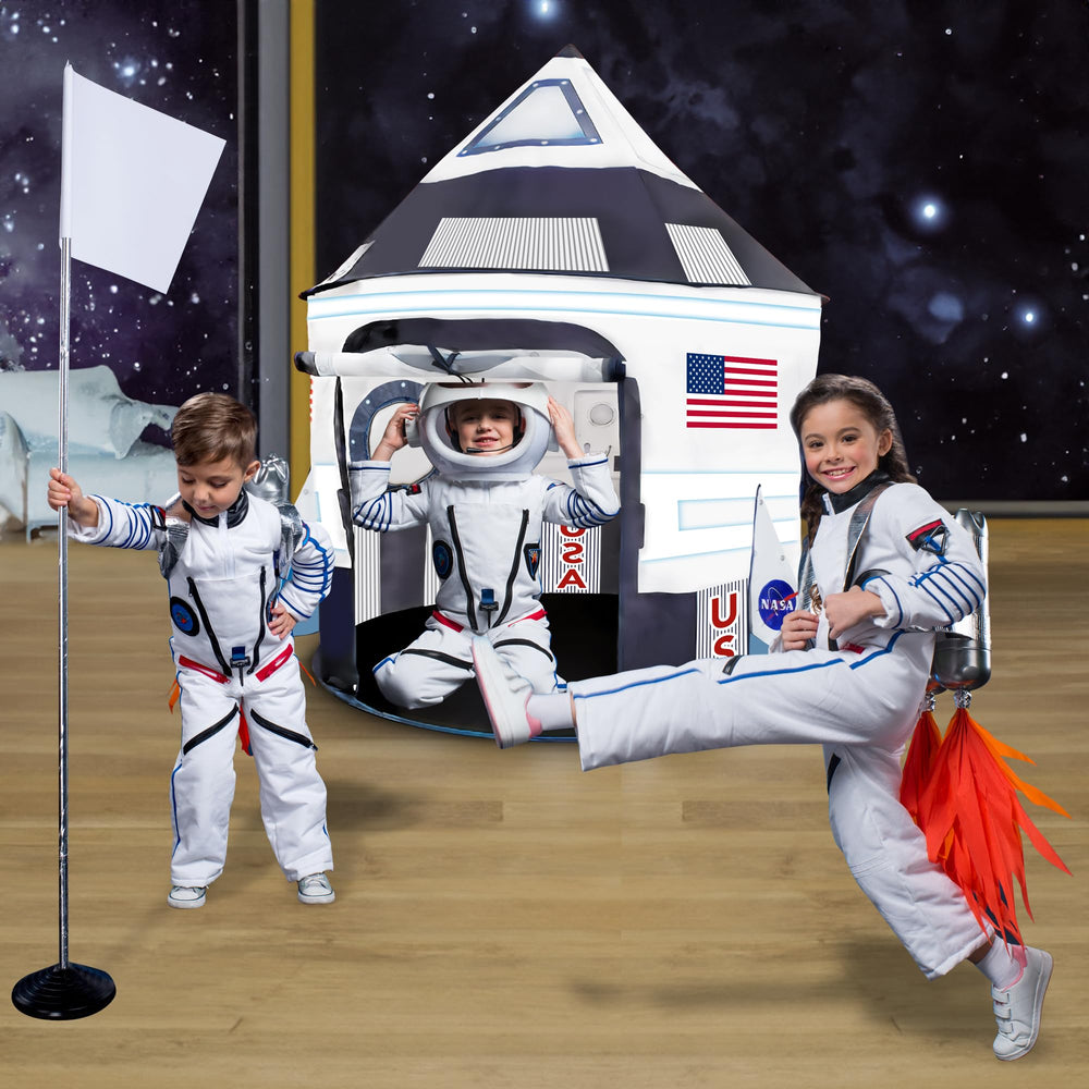 ArtCreativity space tent used by kids for indoor adventures.