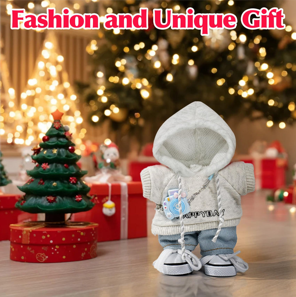 ARTST bag charm clip attaches to bags for extra wearable flair.