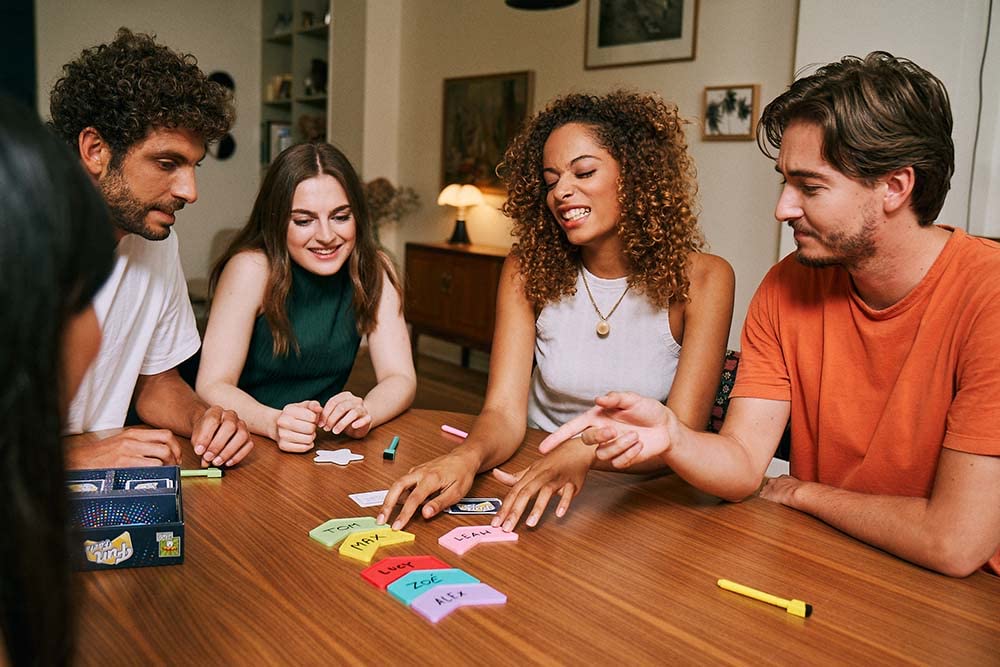 Asmodee Fun Facts component set looks colorful and durable