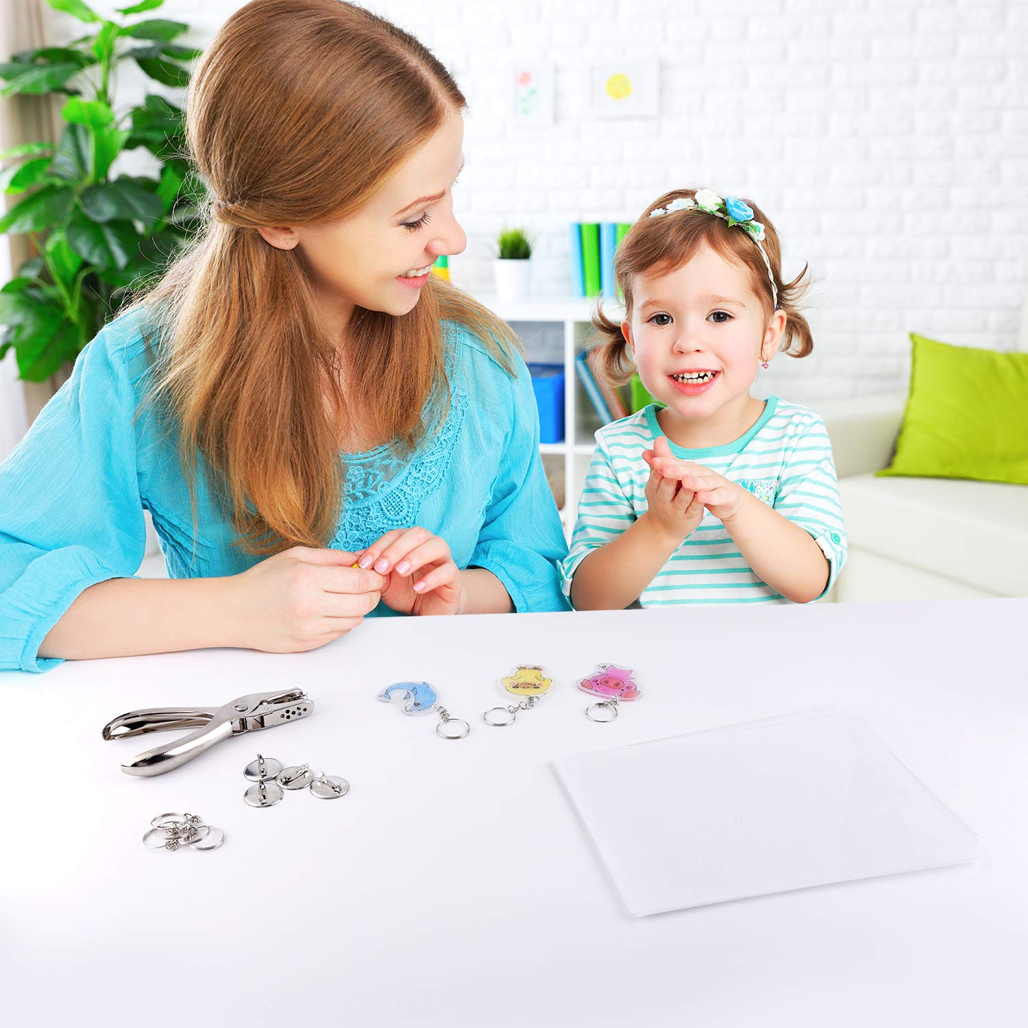 ASTARON 30 keychains set for personalized accessories.