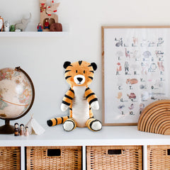 Attatoy Regit 17-inch sitting height makes hugs easy