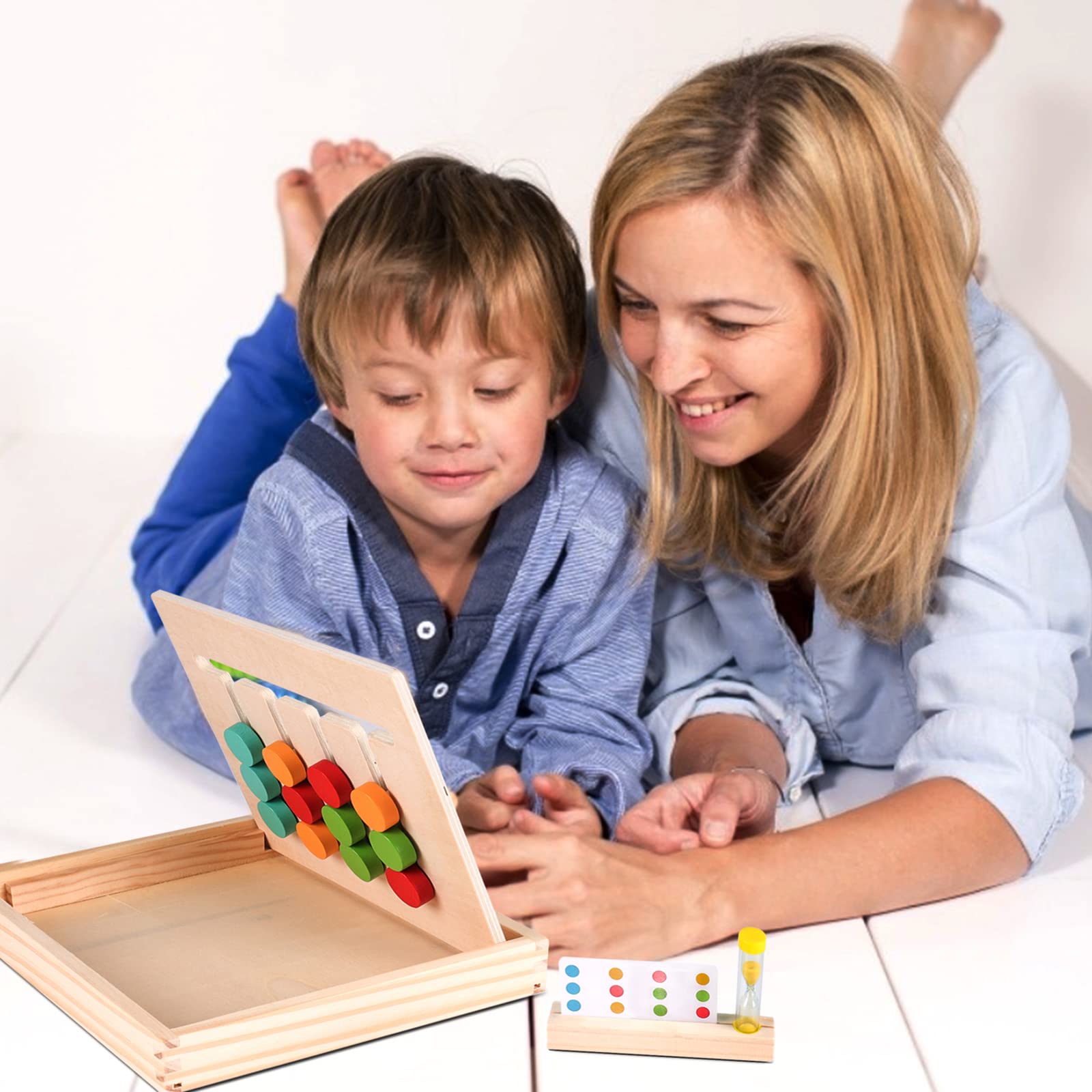 AugToy quiet-time and travel activity puzzle is ideal for home and on the go.