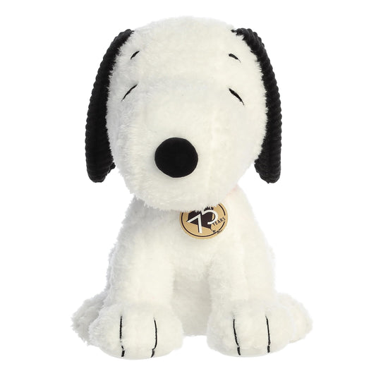 Aurora Snoopy classic design with red collar for nostalgic display and play.