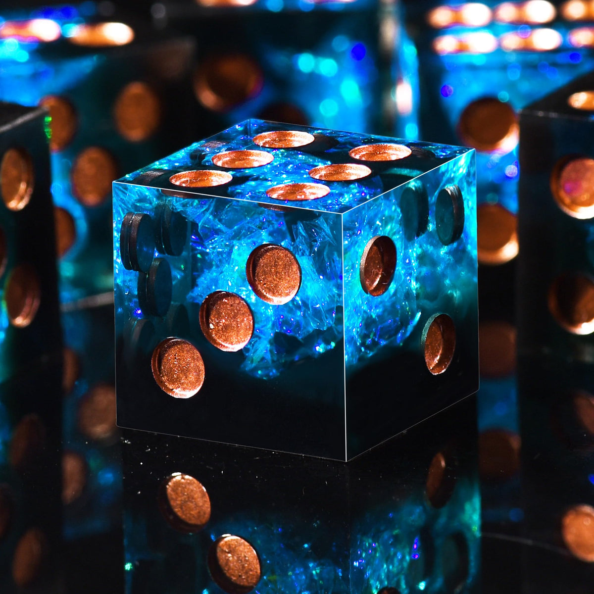 Austor 6-sided resin D6 dice set in black and blue with bold numbers for easy reading.
