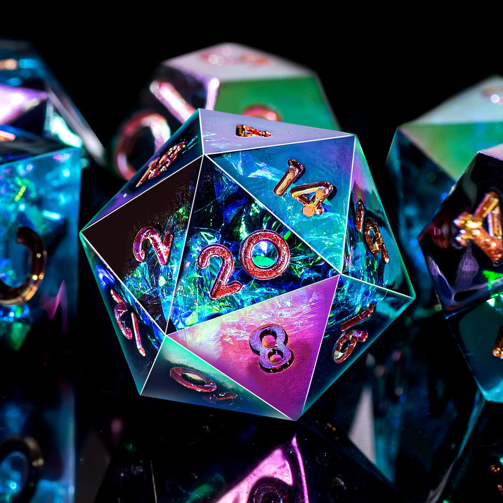 AUSTOR electroplating black blue gold finish enhances the dice appearance.