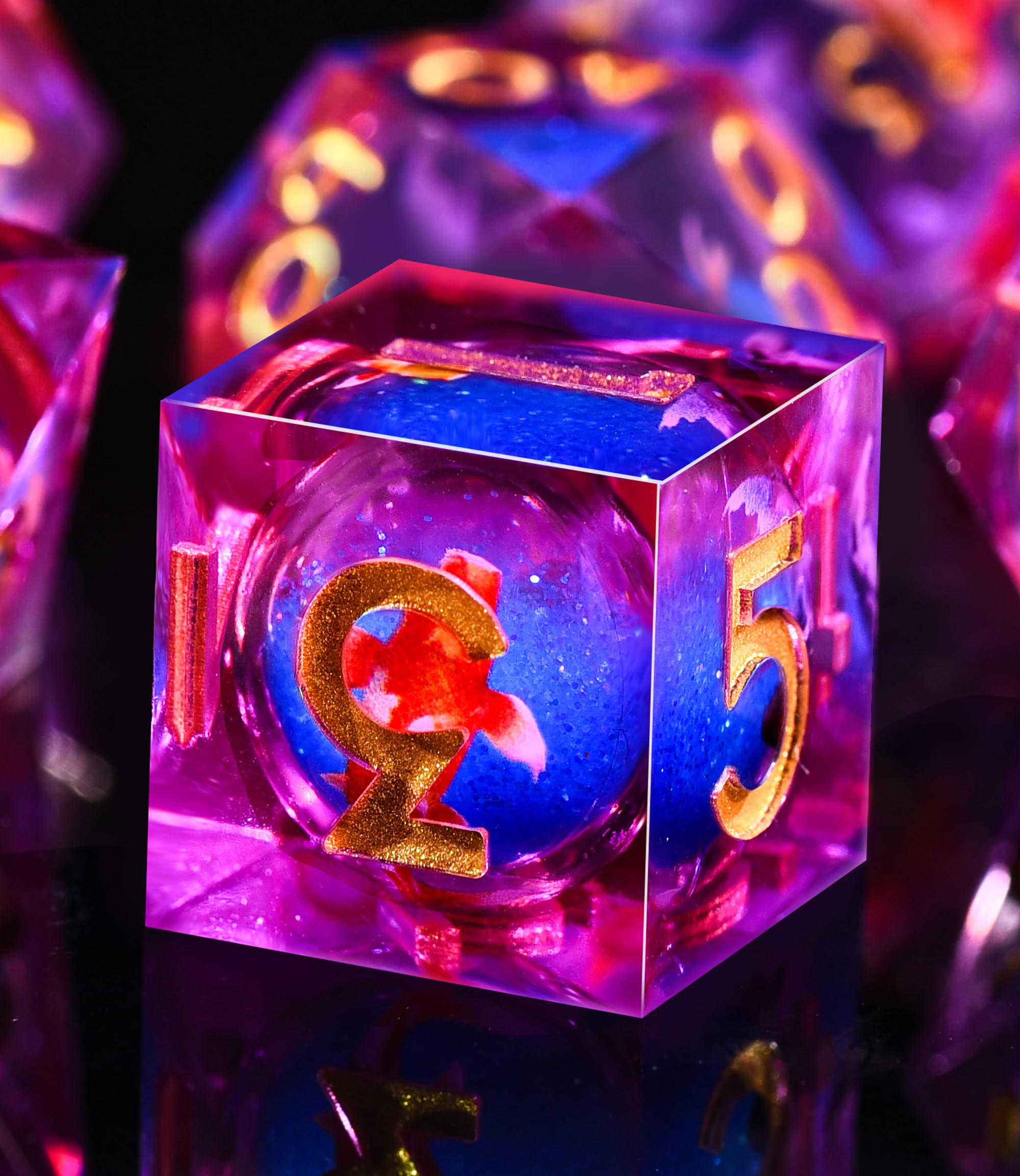 AUSTOR liquid-core dice D6 detail showing mirror polish and glow