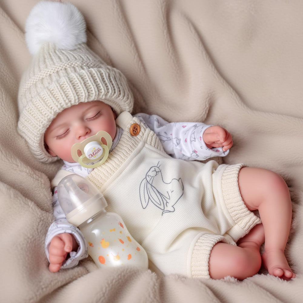 Non-toxic materials ensure safe everyday cuddling with the BABESIDE doll.