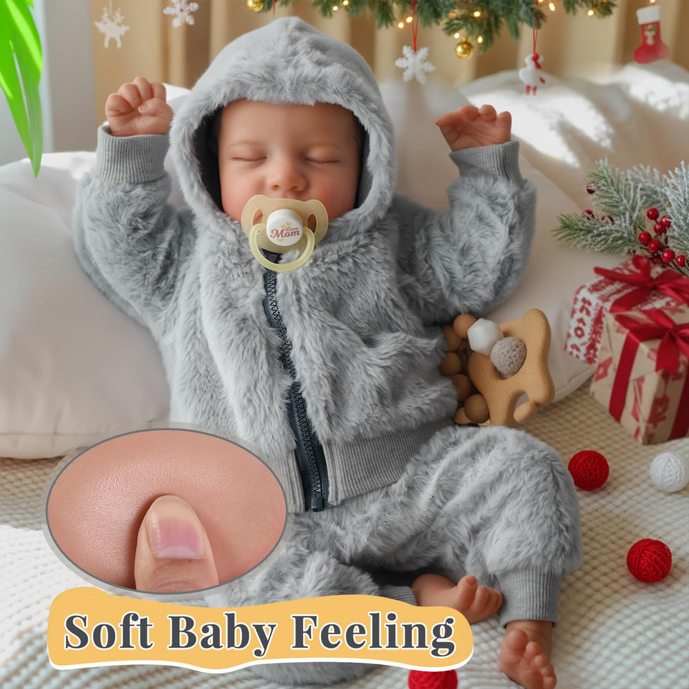 BABESIDE lifelike doll feet detail reveals tiny toes and vein accents.