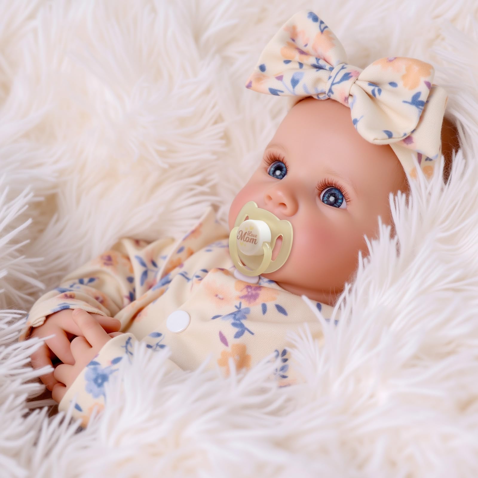 BABESIDE realistic doll hands and feet for expressive pretend play.