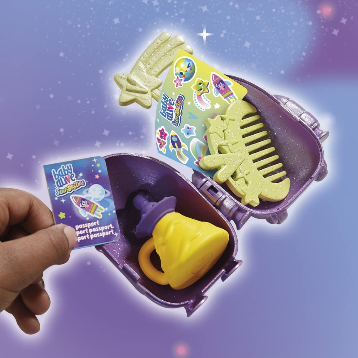 Spacey suitcase stores all accessories for on-the-go Star Besties adventures