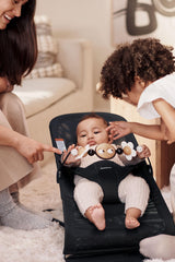 BabyBjorn Colorful shapes close-up enhances recognition and curiosity