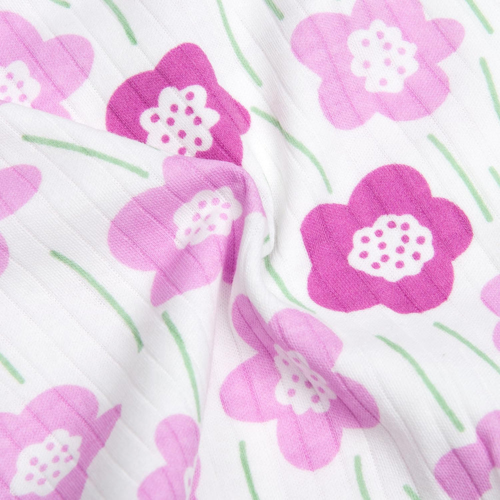 Babyfere flower-pattern blanket in purple-pink brightens doll display