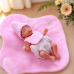 BABESIDE silicone skin close-up highlighting lifelike newborn look.