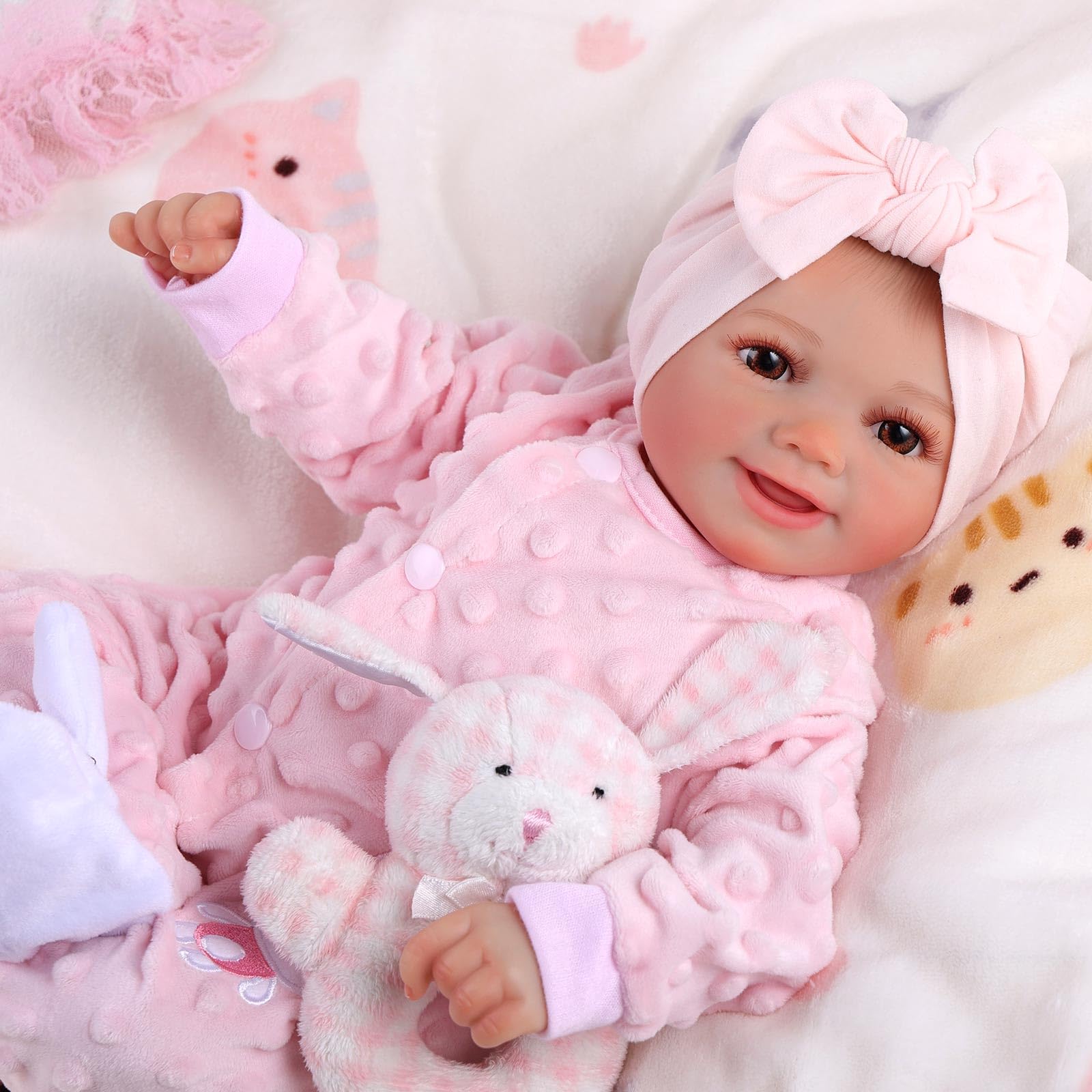 BABESIDE soft materials provide cuddle-worthy softness