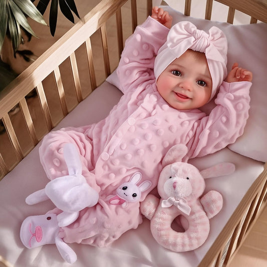 BABESIDE Sunny doll face with a radiant smile for joyful pretend play.