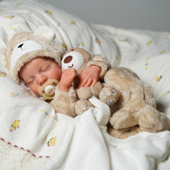 Babyside includes toy accessories to spark imaginative scenes