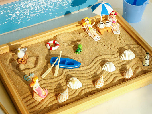 BangBangDa beach sand miniature with shells invites tactile relaxation right at your desk.