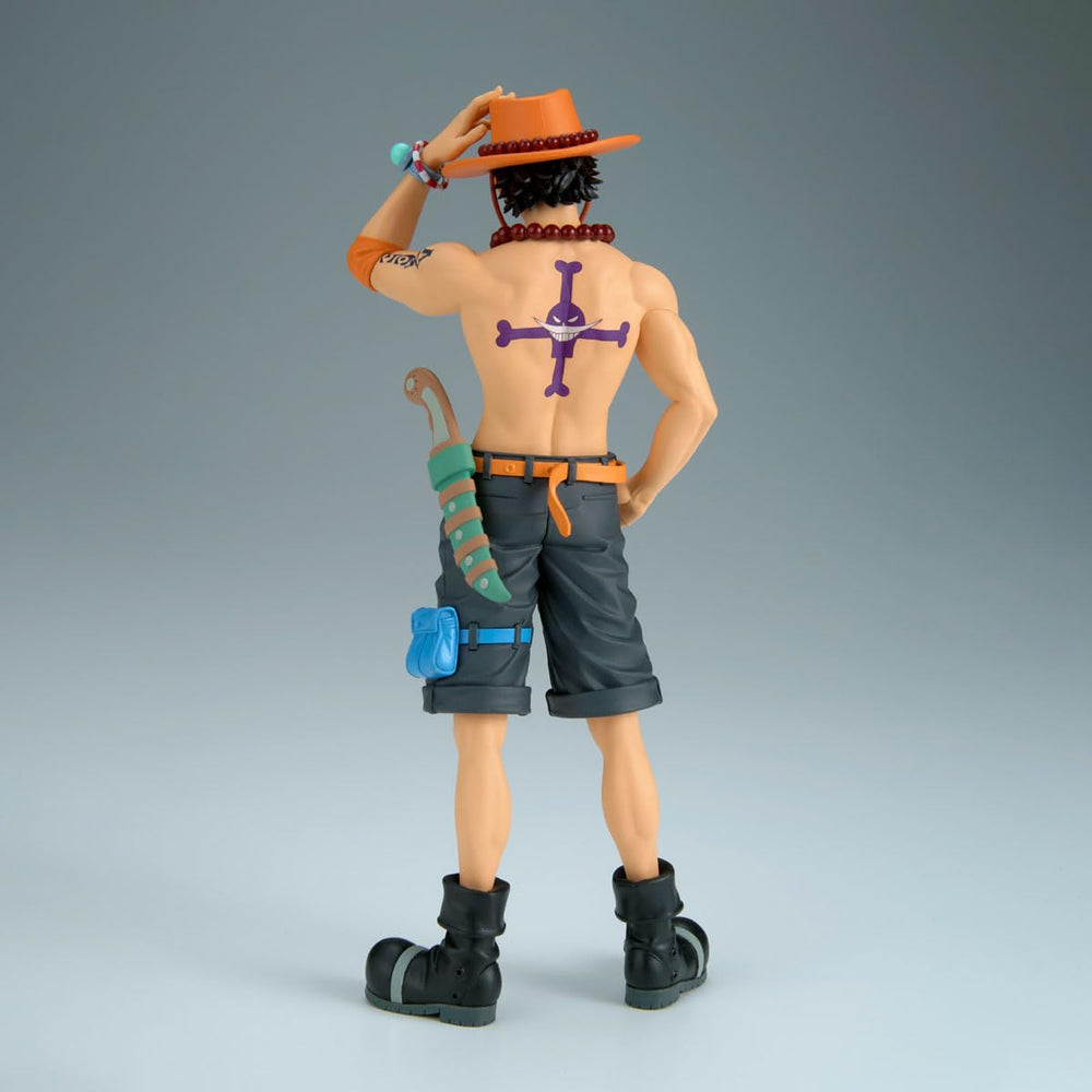 Banpresto Ace DXF display stand for easy collection setup