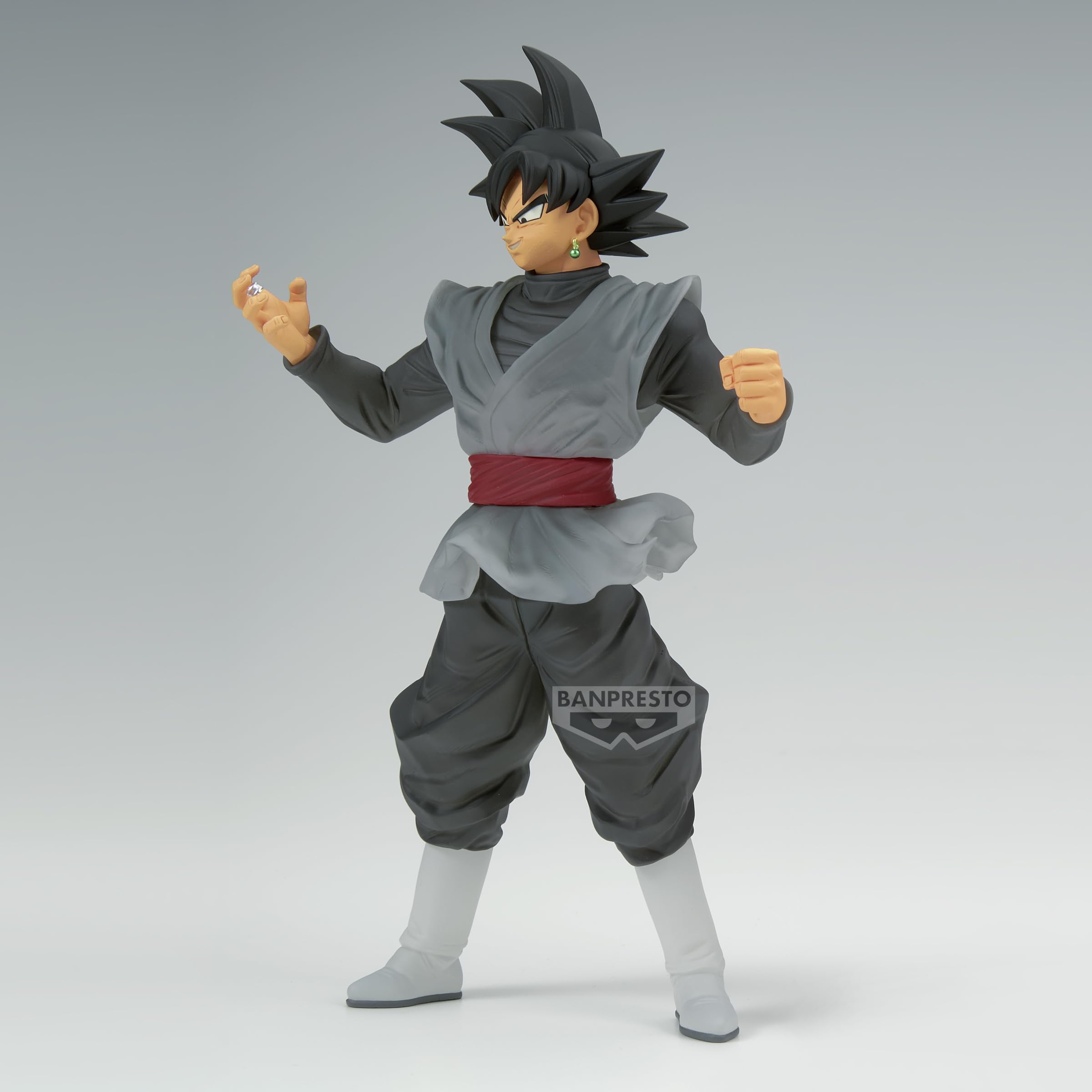 Banpresto Clearise Goku Black A close-up face detail enhances realism.