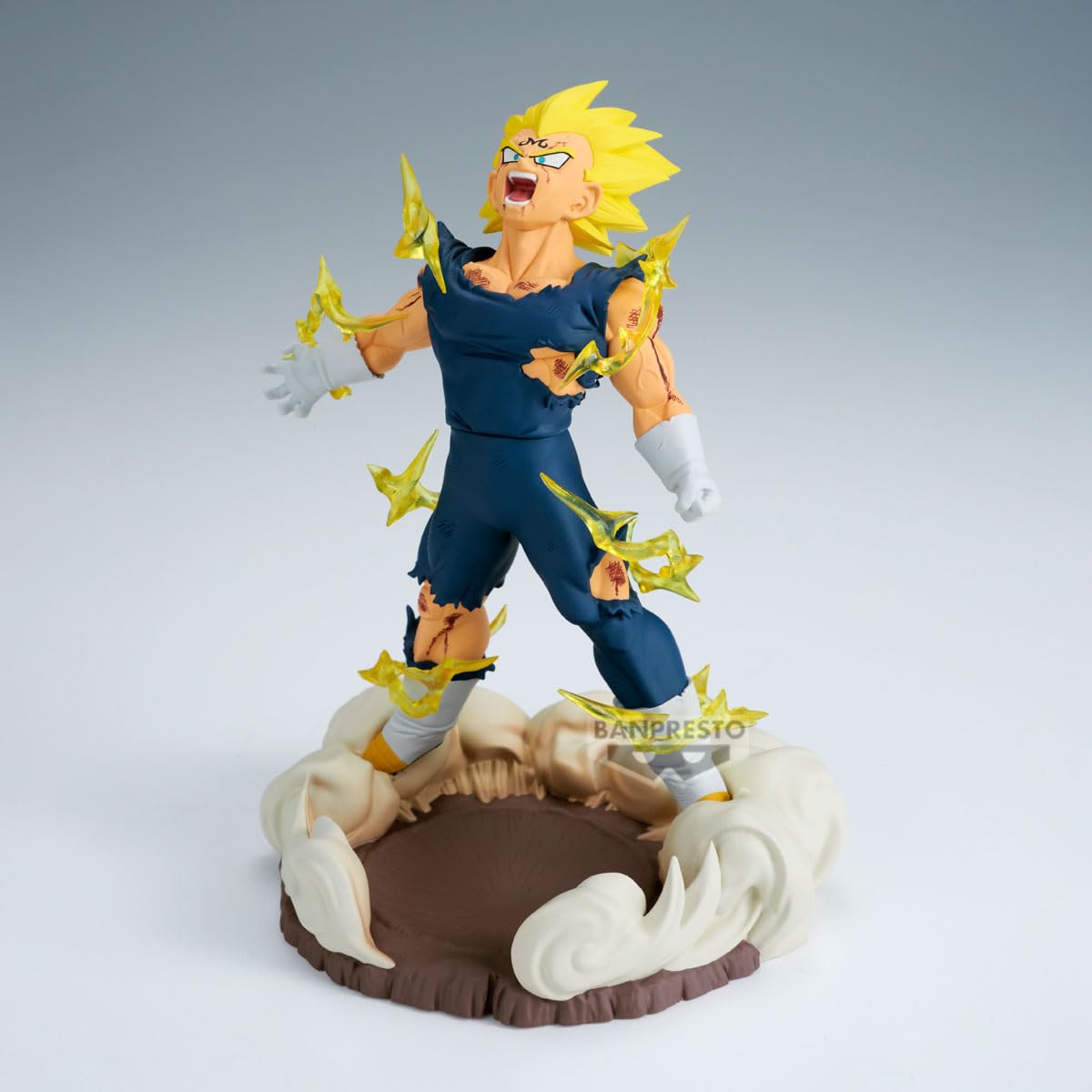 Banpresto Majin Vegeta History Box displayed with other figures boosts display variety.