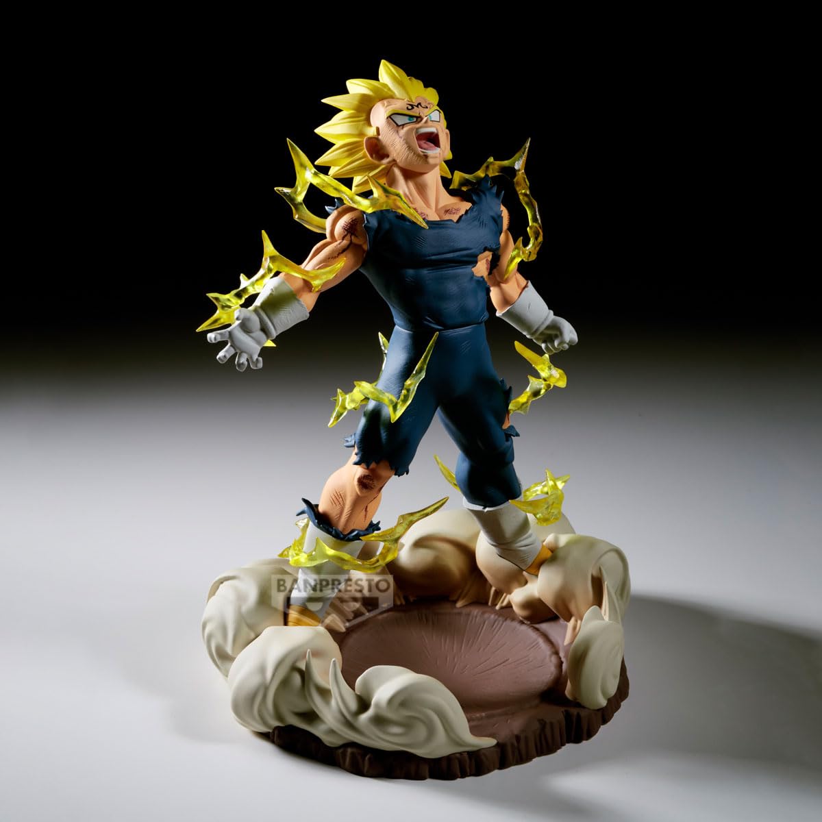 Banpresto Majin Vegeta History Box on a shelf, ready for showcase.