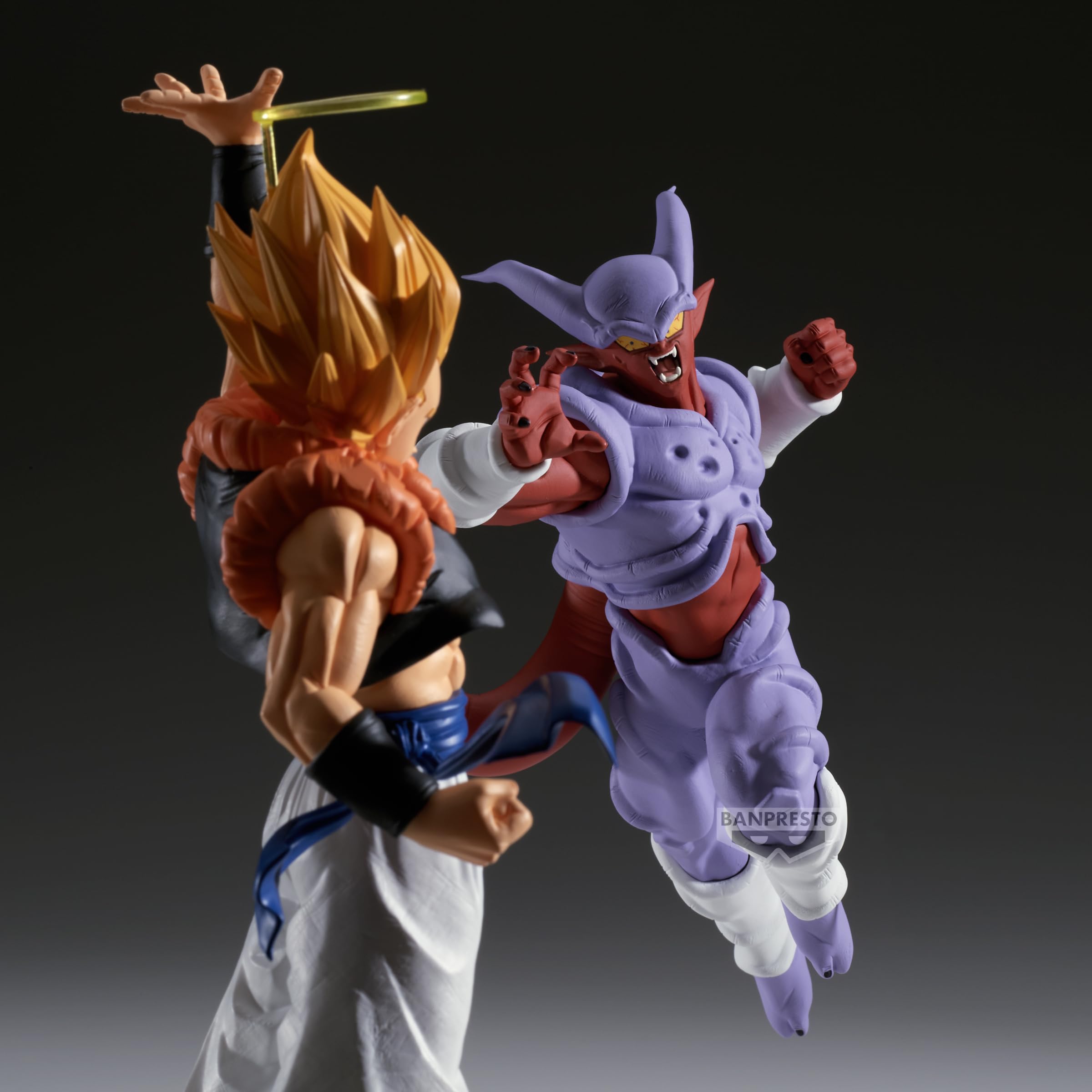 Gogeta vs Janemba display for dramatic collectible scenes