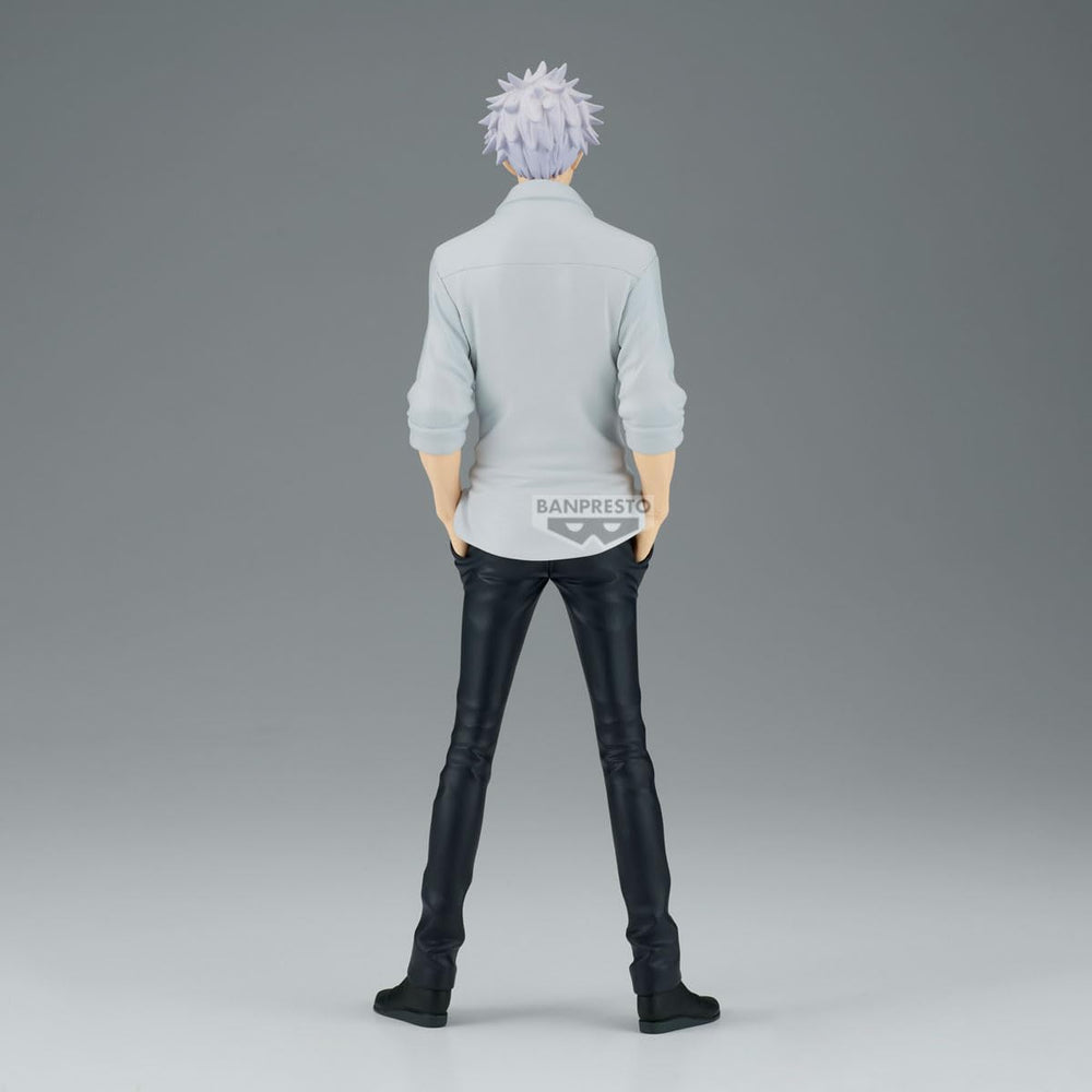 Close-up of Gojo’s facial features and hair highlights craftsmanship and character likeness.