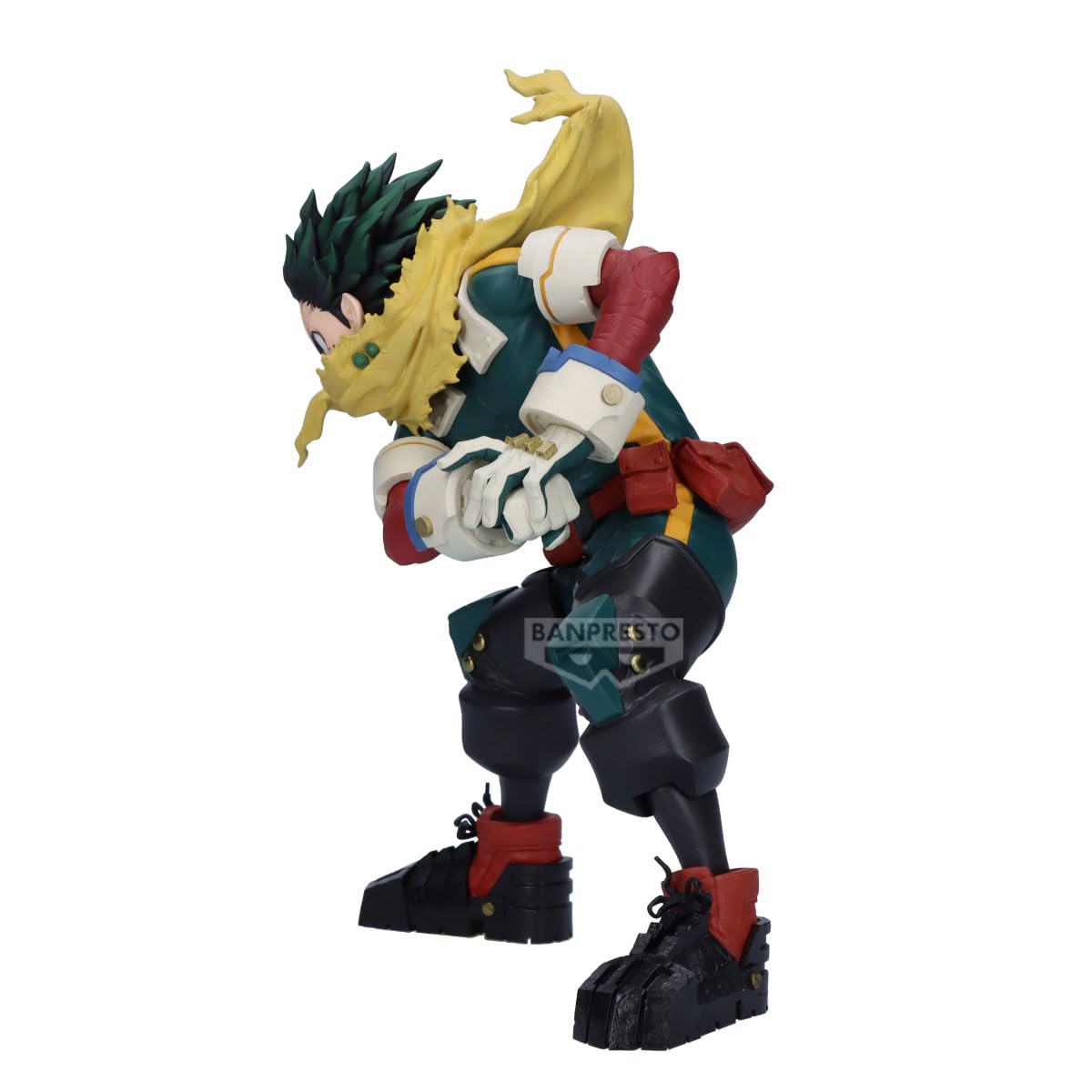 Banpresto Maximatic Izuku Midoriya figure side view enhances your display.