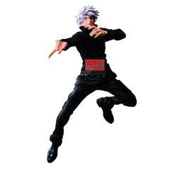 Banpresto Satoru Gojo Maximatic figure in pose great for dynamic collection layouts