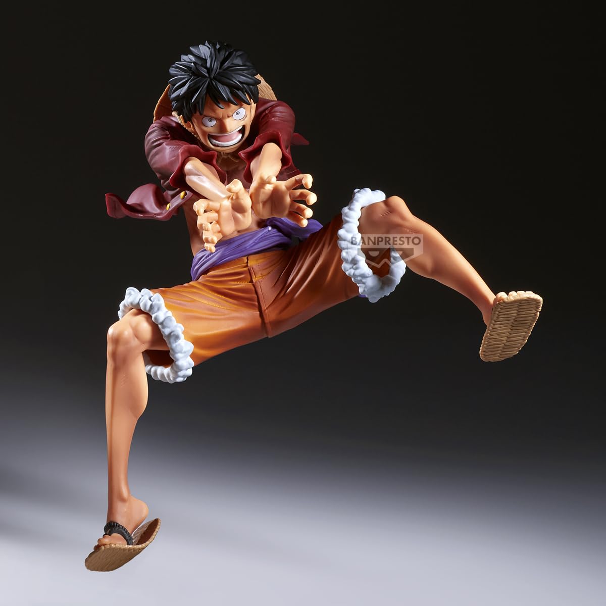 Banpresto Monkey D. Luffy Maximatic Special B figure, dynamic pose, captures action on display.
