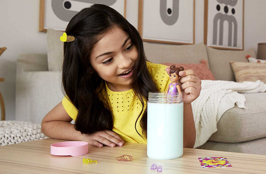 Four mystery bags with cover-up, shoes, towel and accessory for Barbie Chelsea Color Reveal