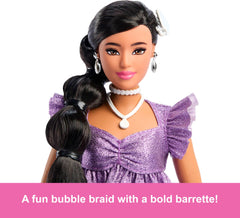 Barbie Deluxe Style Doll with pearly jewelry adds sparkle for pretend fashion shows.