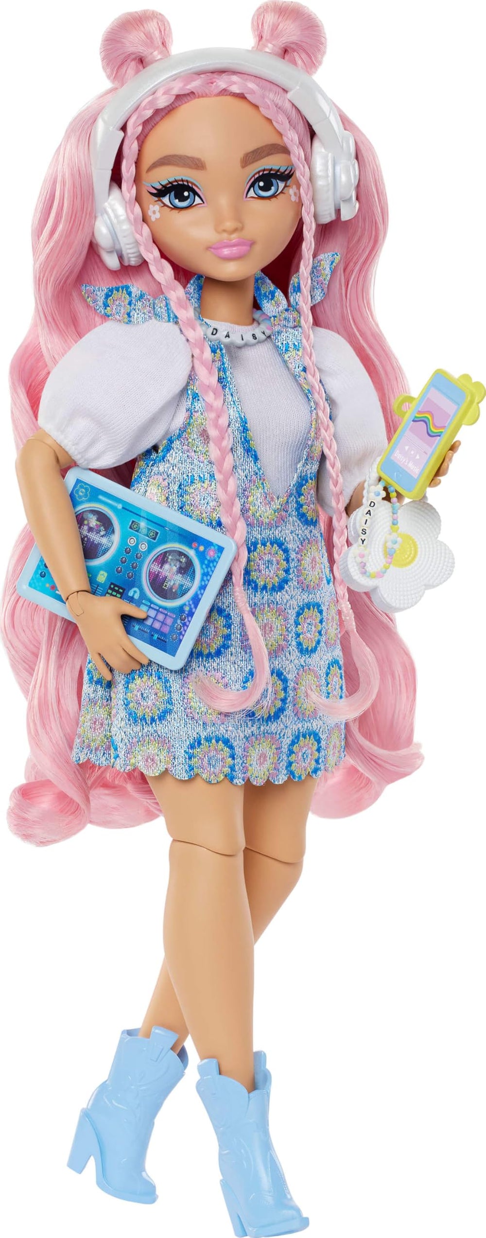 Barbie Dream Besties Daisy Jean doll posed for imaginative play with accessories