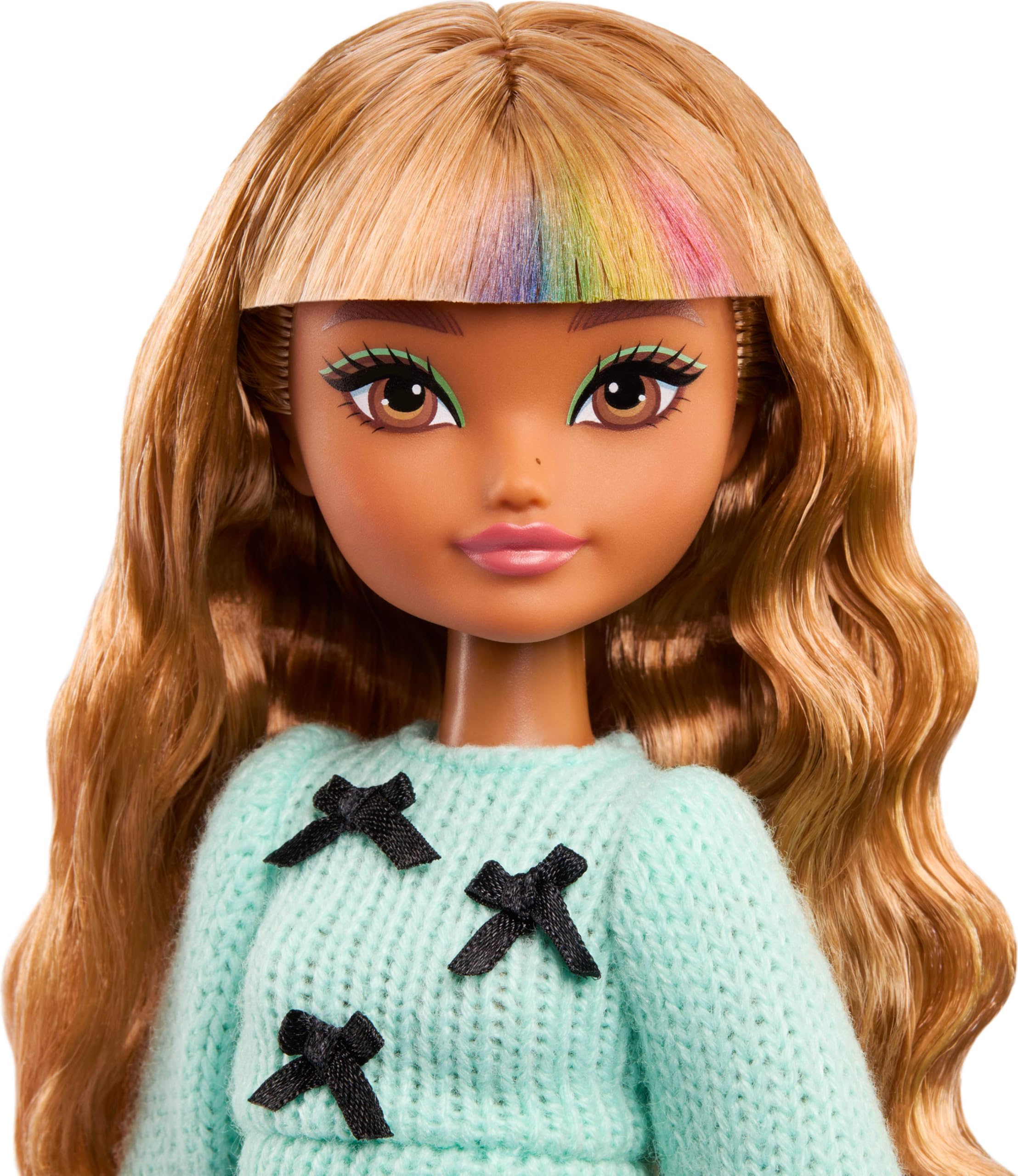 Barbie Dream Besties Zia moon comb enhances styling with celestial flair