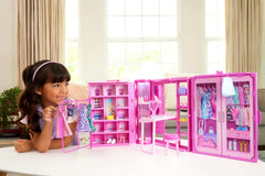 Barbie Dream Closet clothing racks with 25+ pieces for mix and match fashion fun