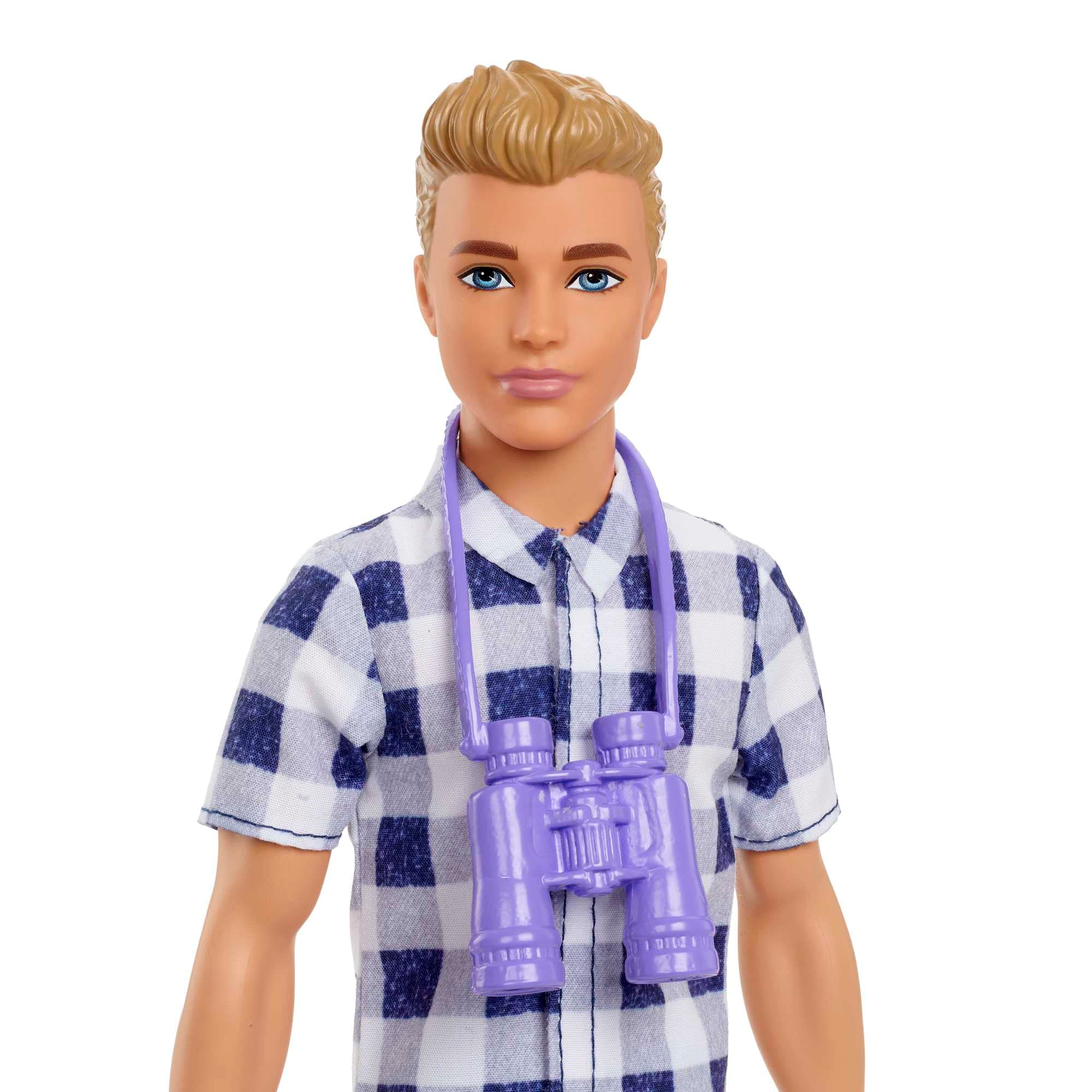 Barbie It Takes Two cooler that opens and closes for pretend picnics