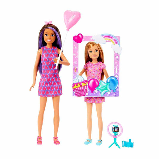 Barbie Skipper and Stacie in vibrant party outfits for creative dress-up.