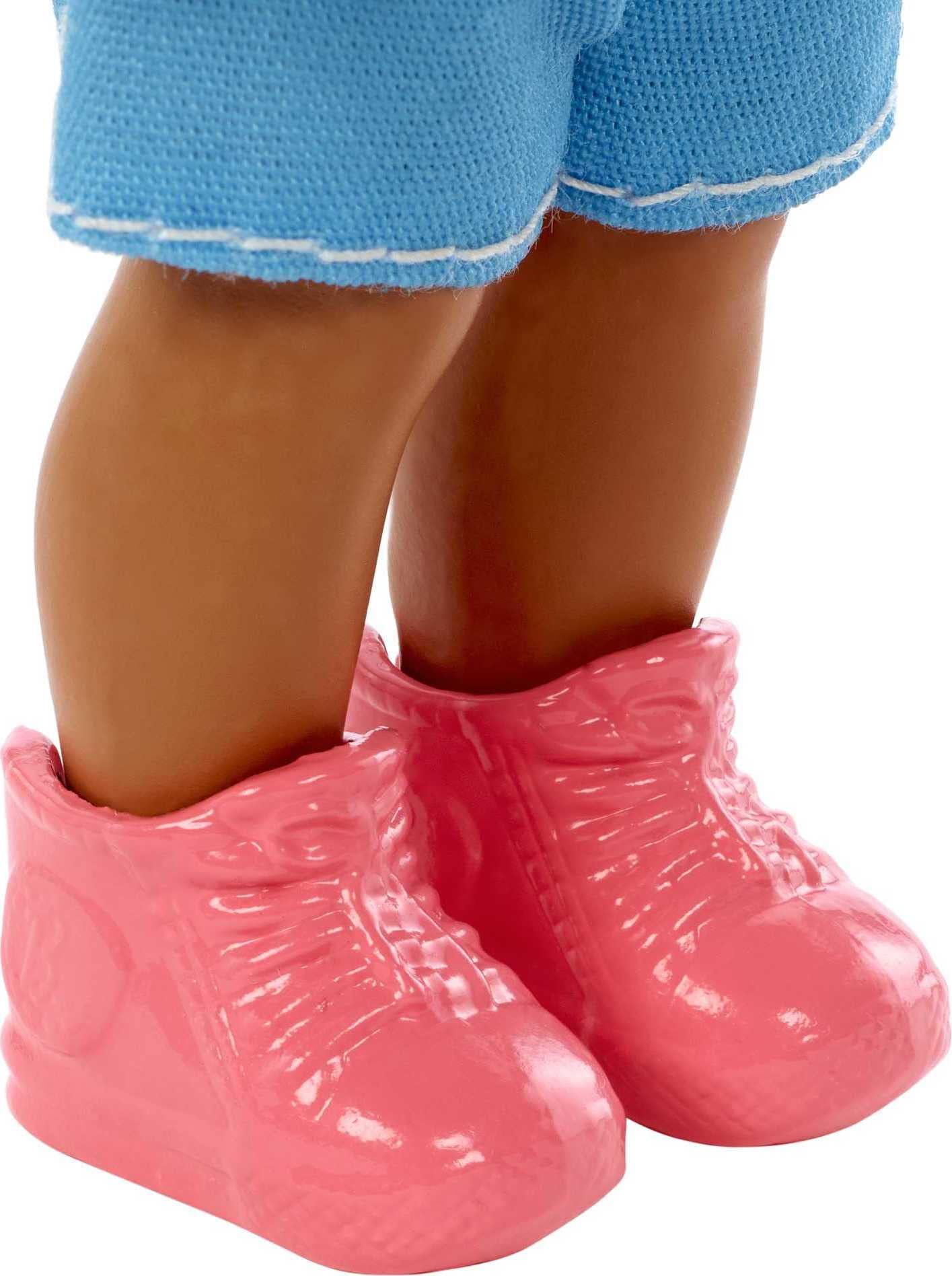 Barbie Skippers Babysitters Inc oatmeal bowl and spoon for pretend meals.