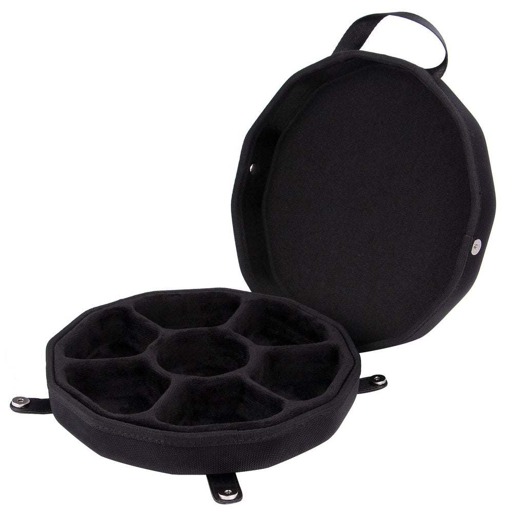 Baval DND dice case interior with soft velvet lining cushions dice securely.