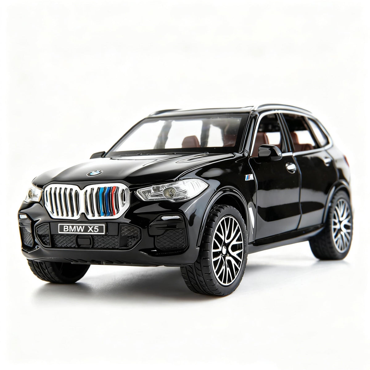 BDTCTK 1:32 X5 SUV diecast pull-back front view, durable zinc alloy body for kids' play