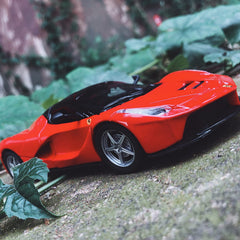 BDTCTK 1:32 Farrari pullback car packaging shows easy setup and safe toy design.