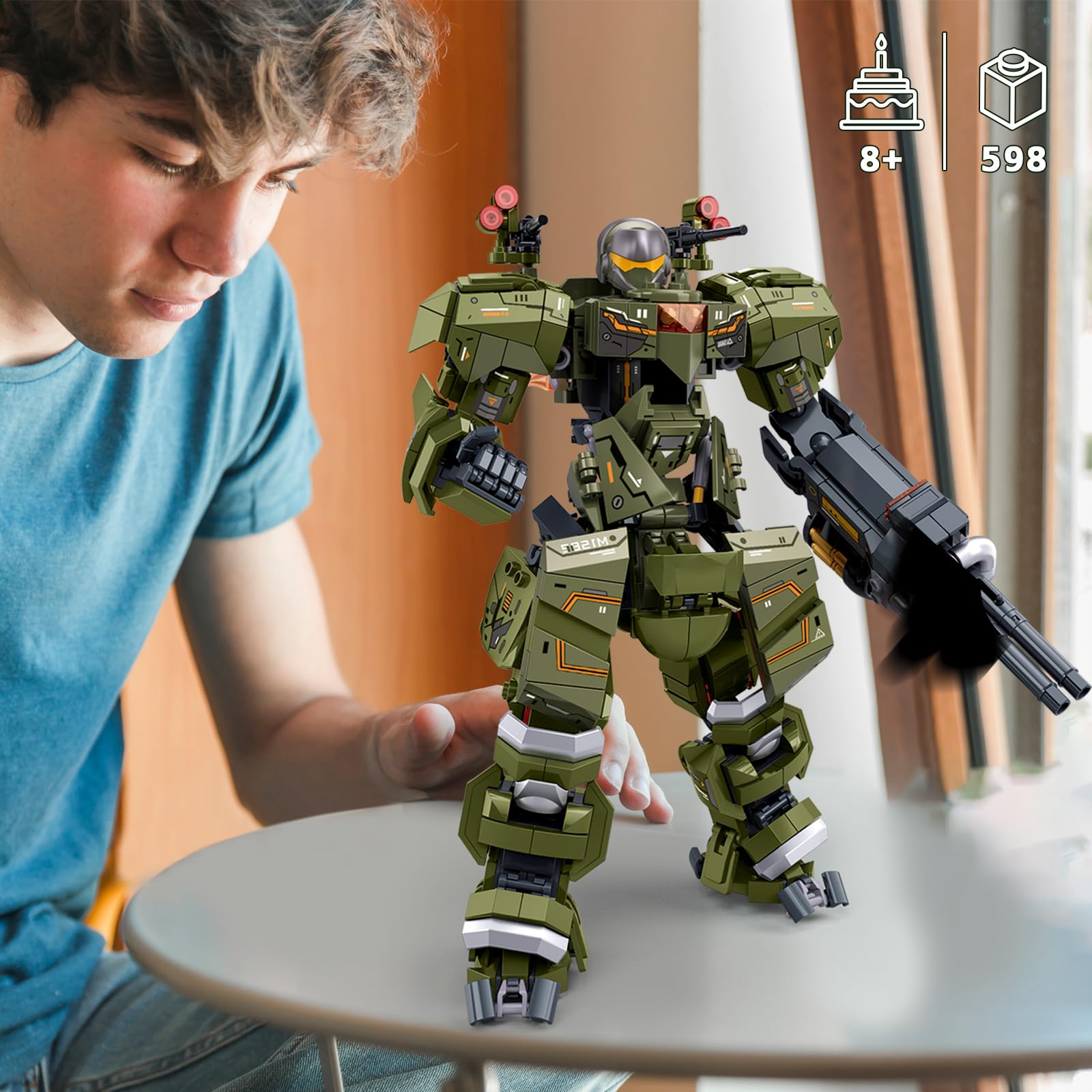 BDXEJV mech rotating joints support versatile poses for action-packed scenes.