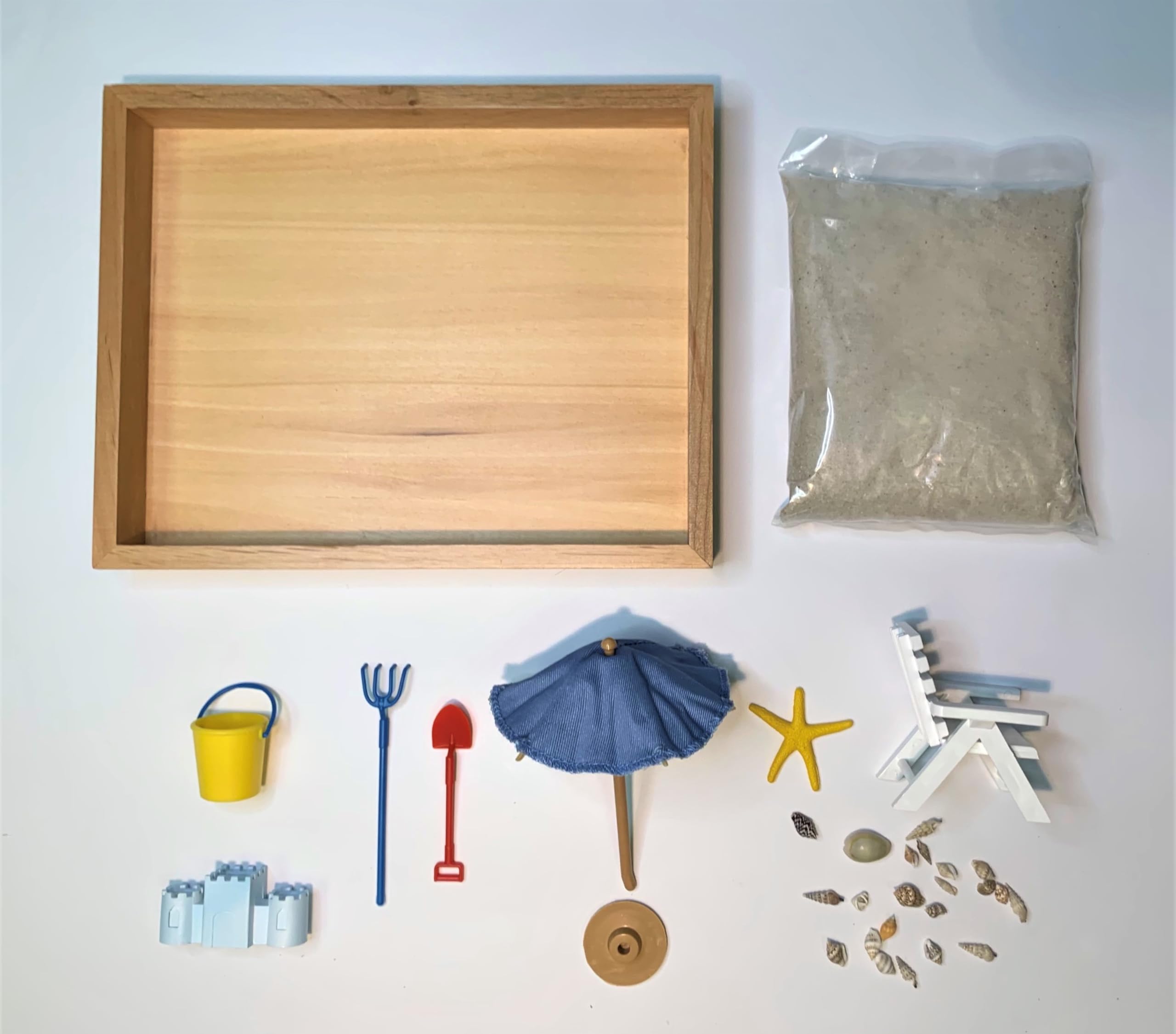Be Good Executive Sandbox accessories arrangement displays complete desktop setup