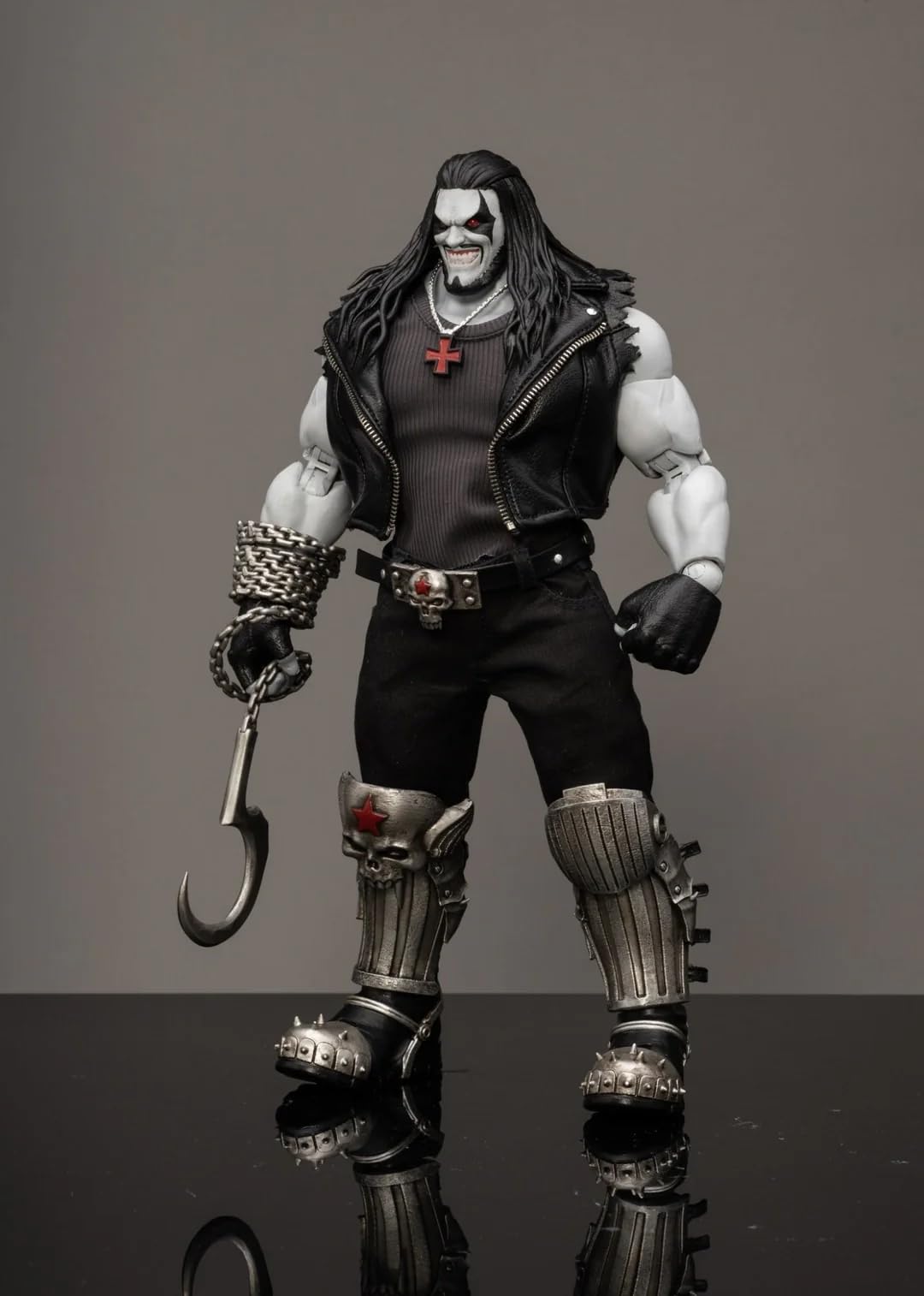 Beast Kingdom Lobo Deluxe Ver. articulation pose highlighting dynamic action options for fans.