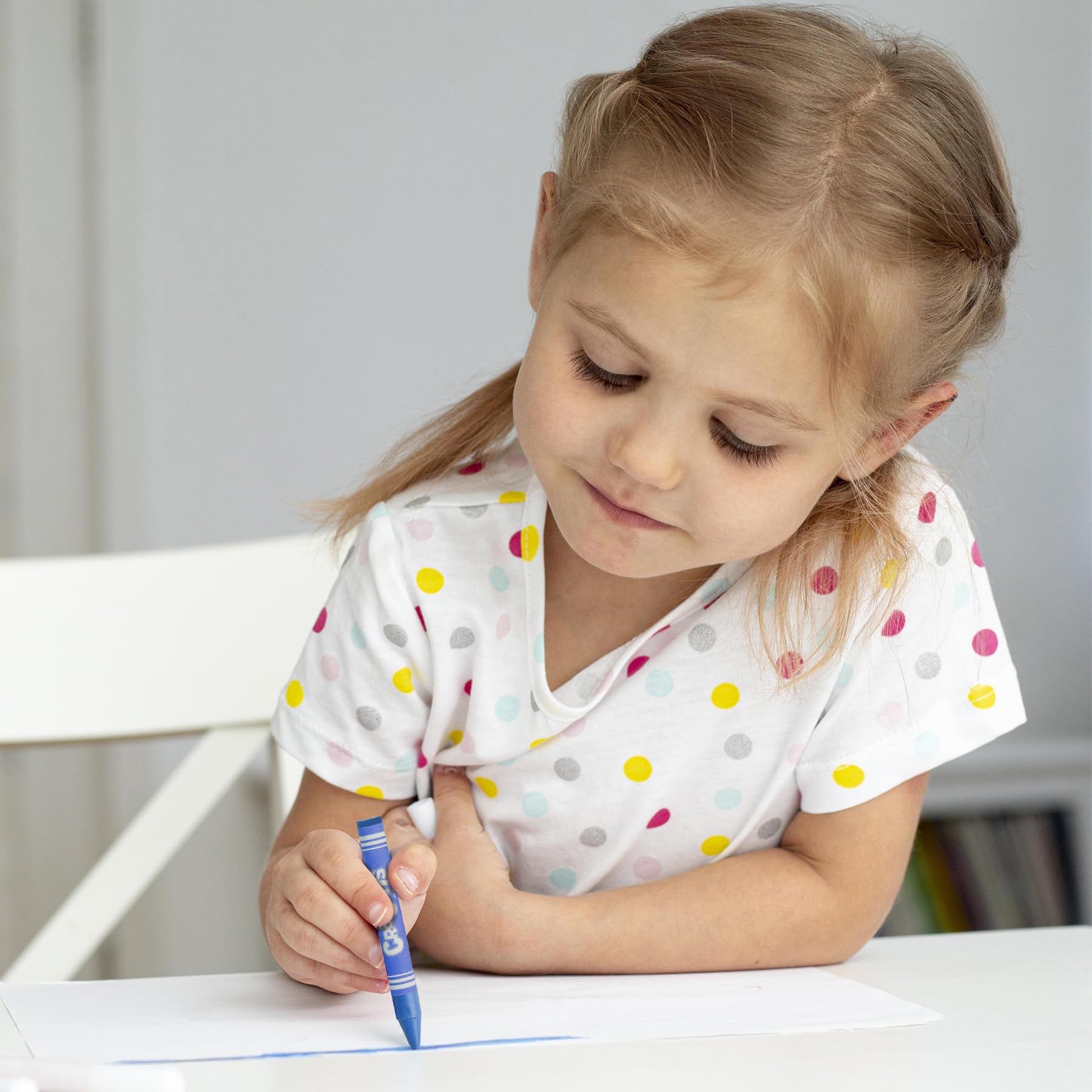 Bedwina durable crayon construction helps colors transfer smoothly.
