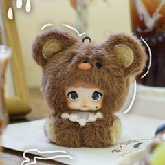 BEEMAI Nommi Baby hang loop enables easy display.